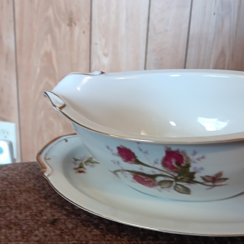 Rosenthal Sleb Elegant Rose Gravy Bowl With Attached Plate . . - Picture 6 of 6